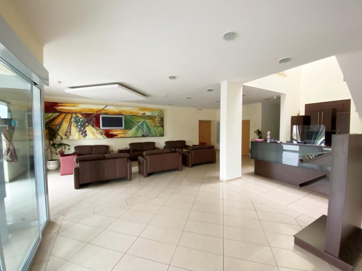 Weinland Hotel Donnerskirchen ภายนอก รูปภาพ