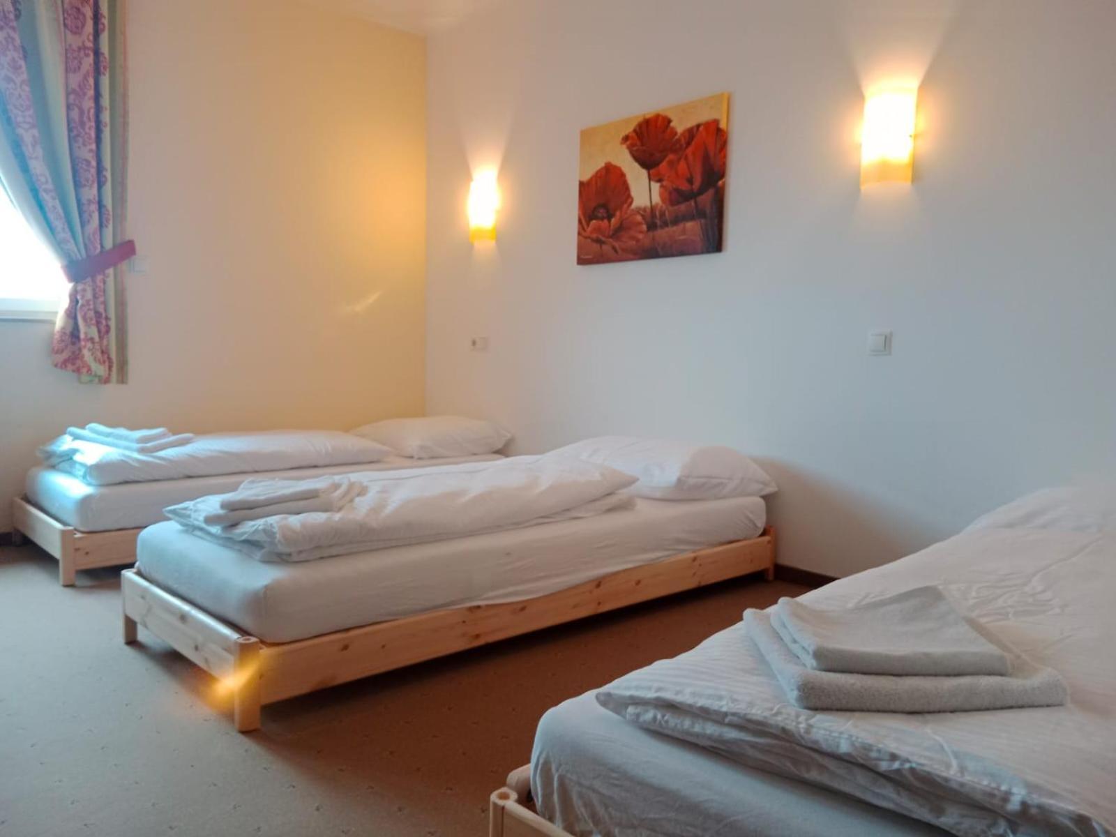 Weinland Hotel Donnerskirchen ภายนอก รูปภาพ